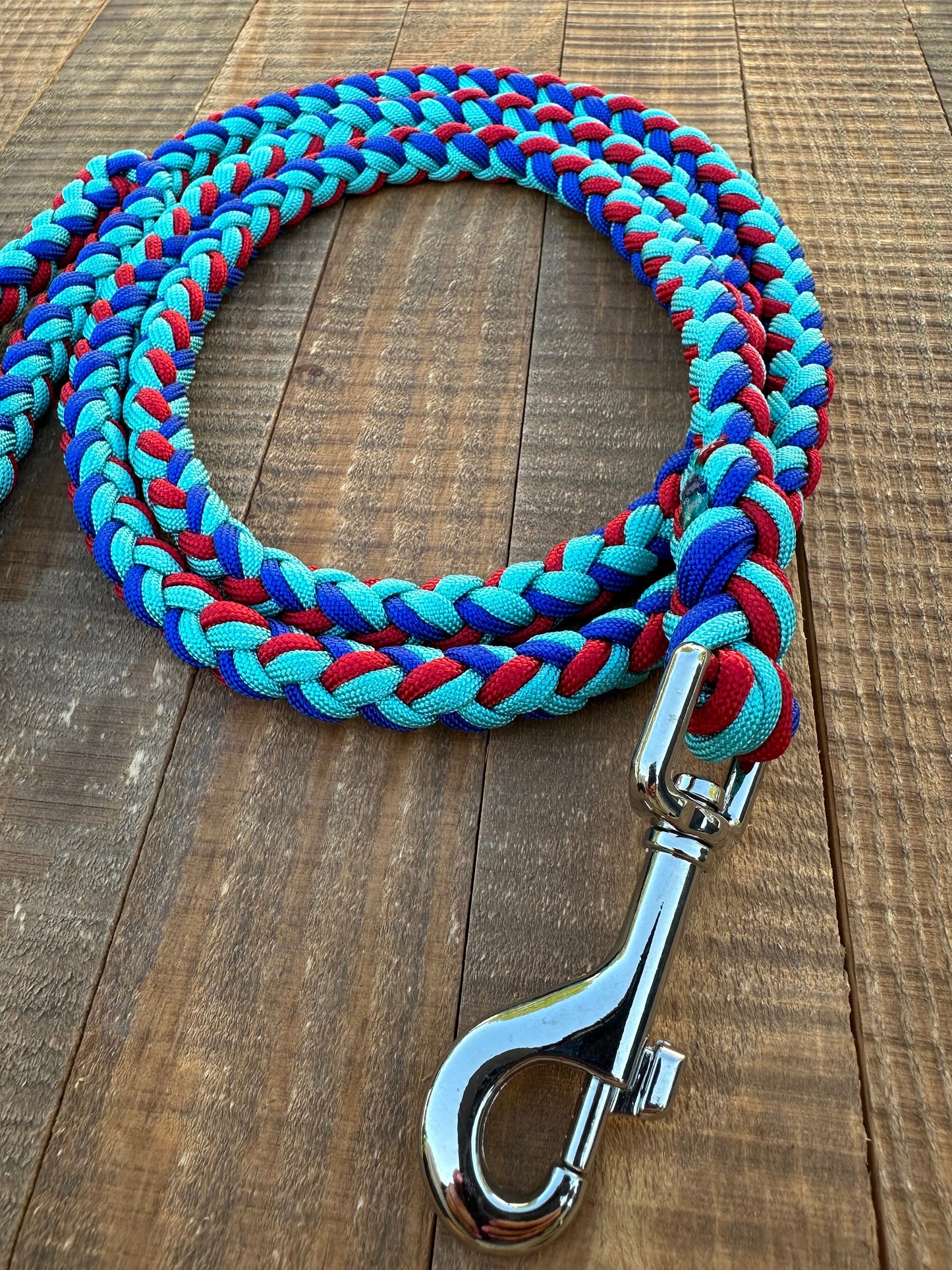 Ohana Paracord dog leash, 5 ft dog leash